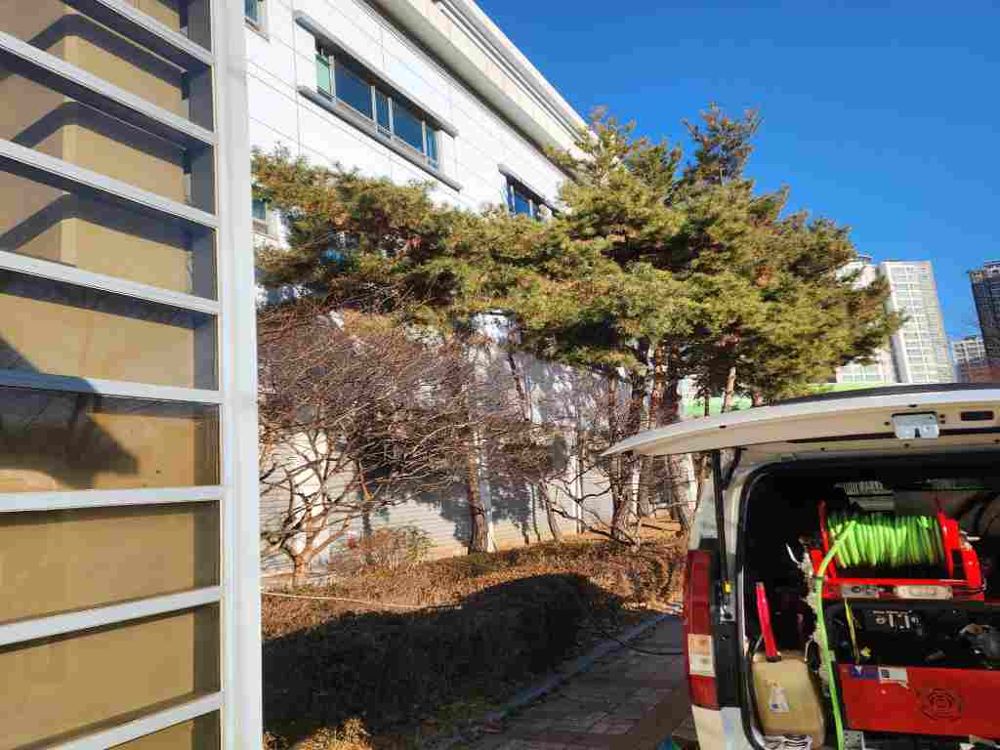 비전동 건물 외부 고압세척 작업